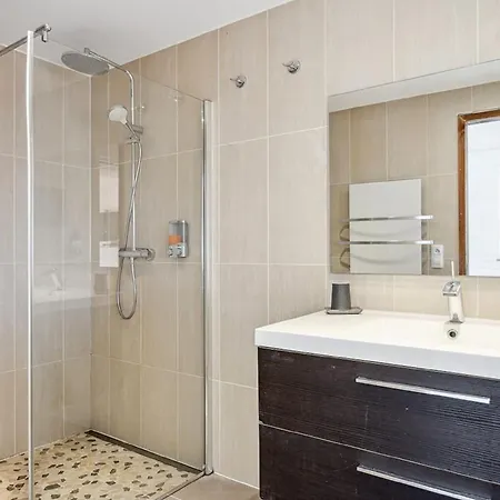 Luxury Private
